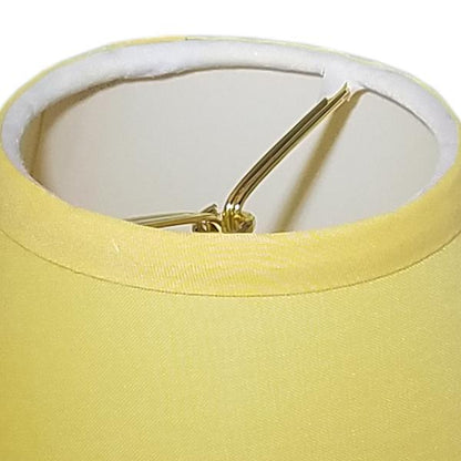 15_CrayonColors_Yellow_Interior_75f04742-3c88-4437-b90e-b6a721d18038_grande
