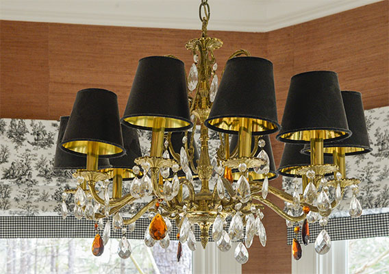Take your tired chandelier from dull and dreary to elegant. The rich look of black hardback clip-on shades with foil lining (choice of gold or silver) are a stylish addition to your chandelier or fixture. Add these beautiful classic shades to your décor!